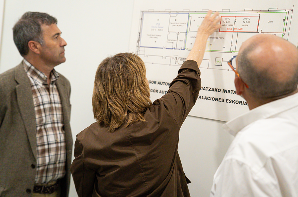 Fagor Automation recibe la visita de la Diputación Foral de Gipuzkoa en su planta de Eskoriatza 2 eider mendoza unai andueza 9